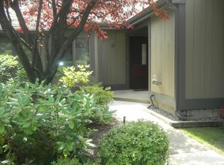 413 Bromley Pl #C, Wyckoff, NJ 07481