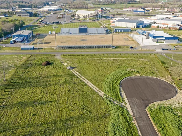 10 Garrett St, Rainsville, AL 35986