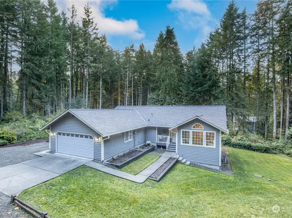 20337 Robin Lane NE, Suquamish, WA 98392
