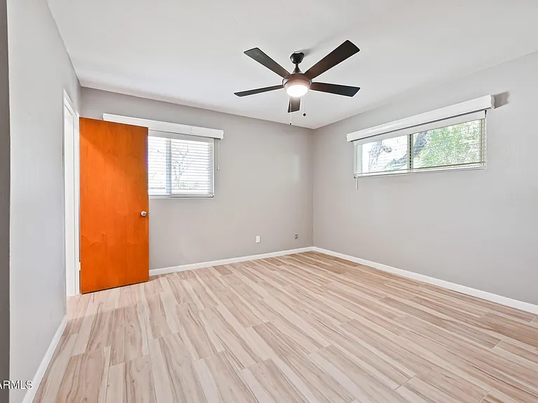 1226 W Rancho Dr — Photo 22