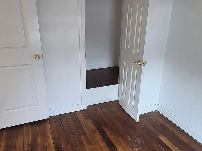 438 Main St #R — Photo 9
