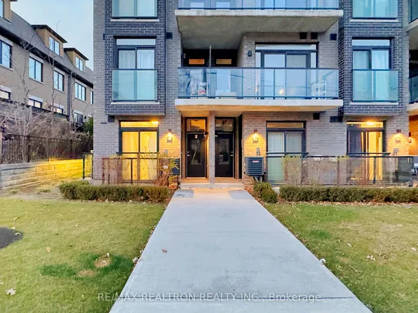 260 Finch Ave E #Townhouse 1, Toronto, ON M2N 0L3