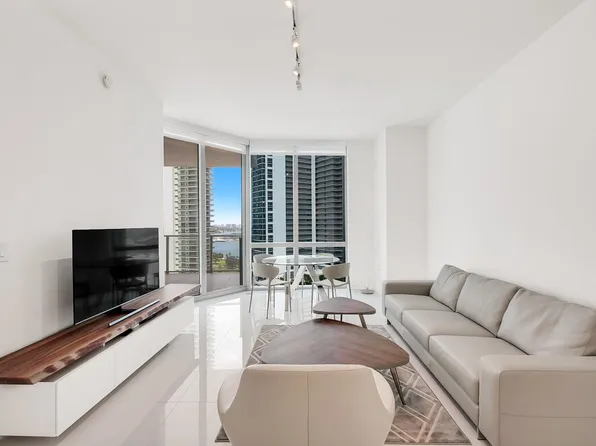 851 NE 1st Avenue #2005, Miami, FL 33132