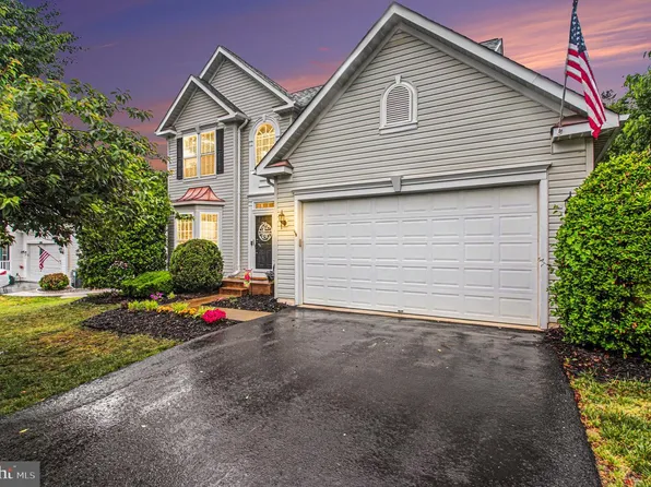 10015 Carters Grove Rd, Fredericksburg, VA 22408