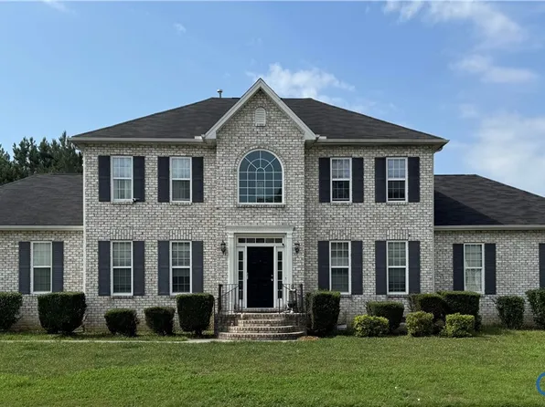 936 Gustavo Ln, Petersburg, VA 23805