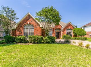 625 Palm Desert Dr, Garland, TX 75044