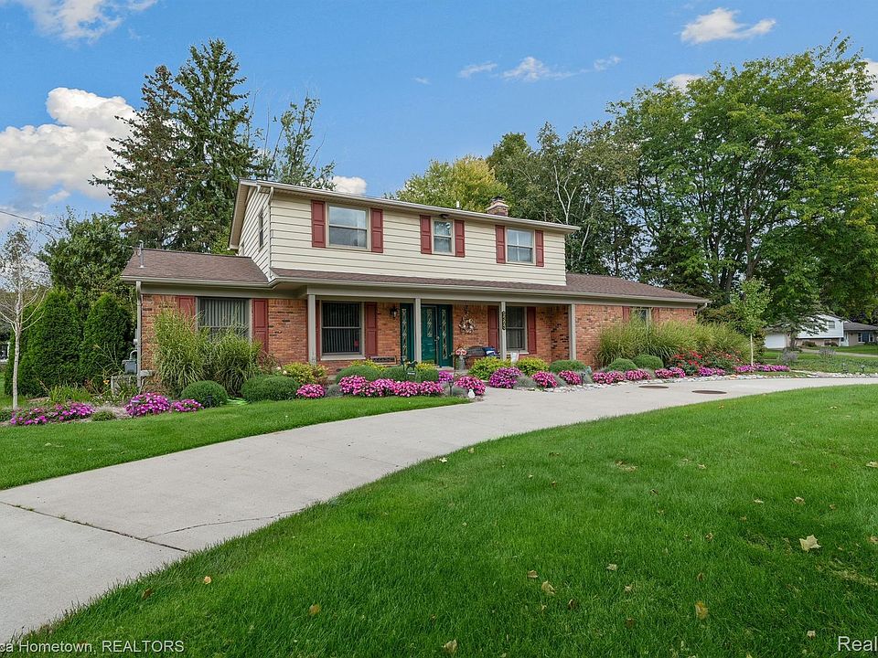 1st image of 9393 Steep Hollow Dr