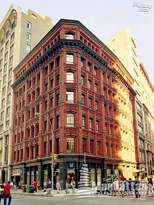 Rented by Manhattan Connection | media 5