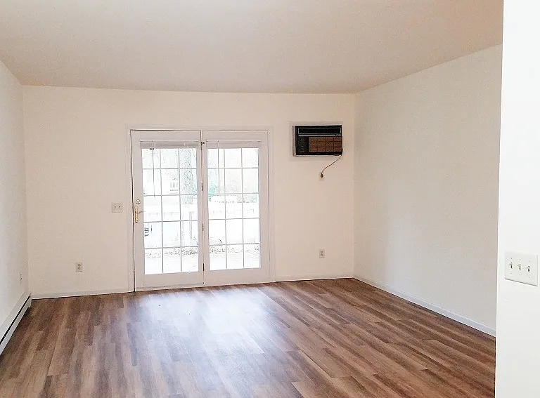 2108 Muir Field Rd — Photo 16