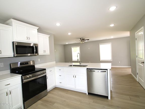 5th image of 636 Gibson Rd