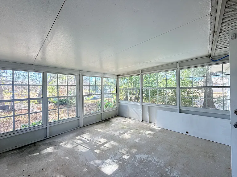 1365 Alton Rd — Photo 8