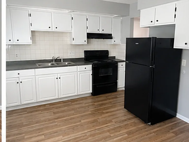 290 W National Dr — Photo 3