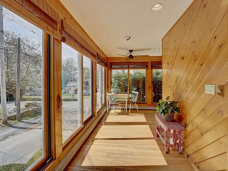 9 Newson Ave — Photo 17