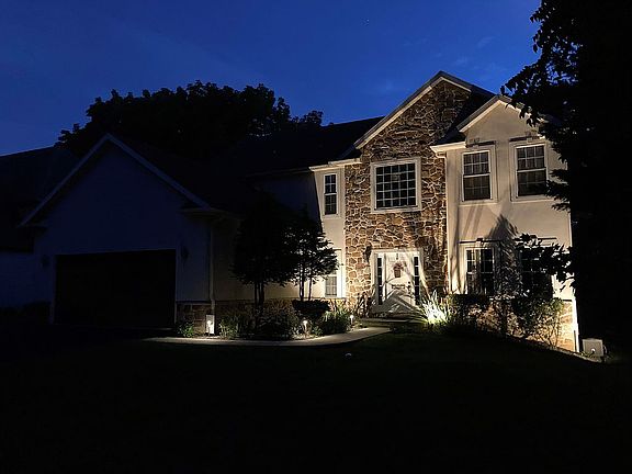 2nd image of 4036 Hilltop Ave
