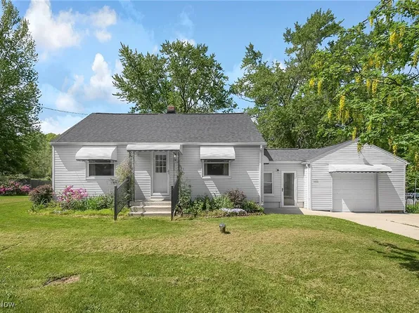 3104 Mayfair Rd, Akron, OH 44312