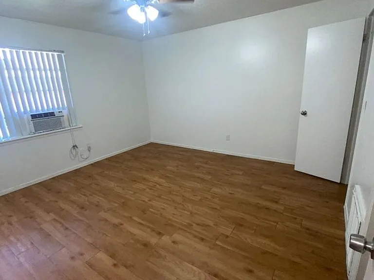 The Pines Apts — Photo 14