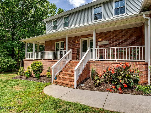 4th image of 415 Shaw Ferry Ln