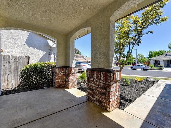 4th image of 1517 Verbena Way