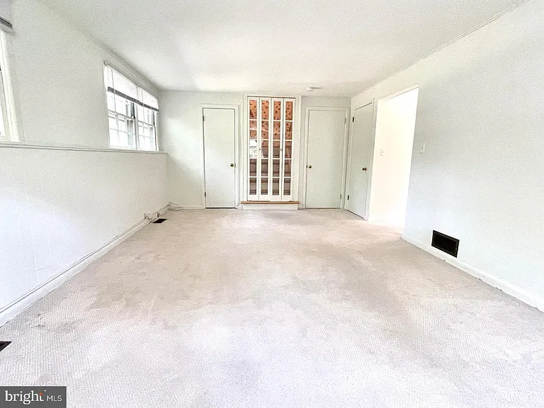 33 Monroe Ln — Photo 19