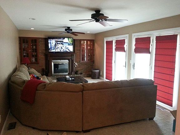 3rd image of 763 Leetonia Cir