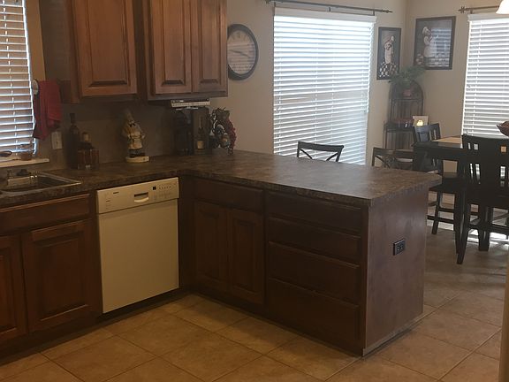 4th image of 5030 W 3rd Ave