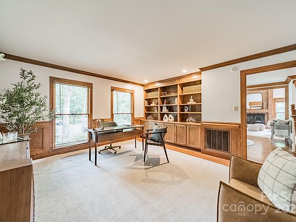 5th image of 2332 Hemby Pl