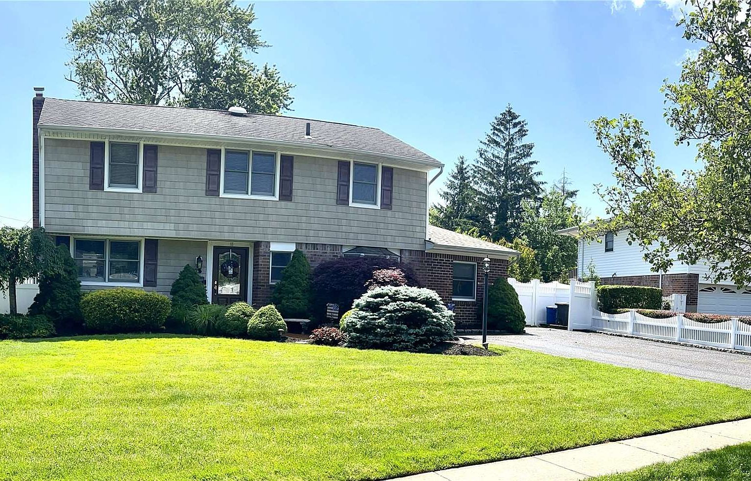 18 Ardmore Place, Kings Park, NY 11754 | Zillow