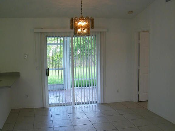 4th image of 1914 SW Scorpio Ln