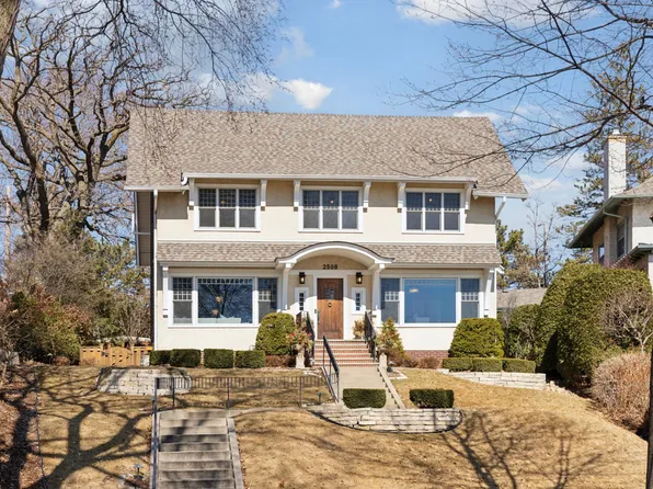 2508 W Lake Of The Isles Pkwy, Minneapolis, MN 55405