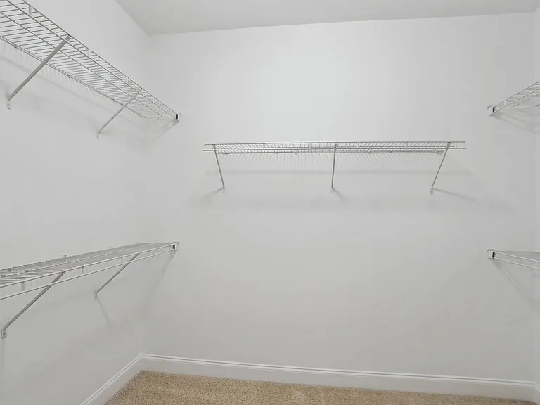 3951 Baverton Dr — Photo 10