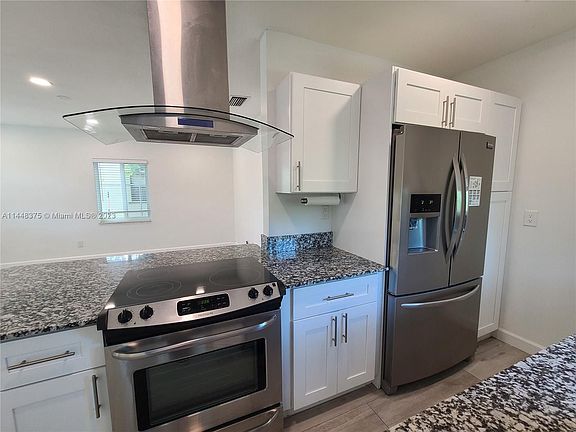 4th image of 1779 NE 168th St