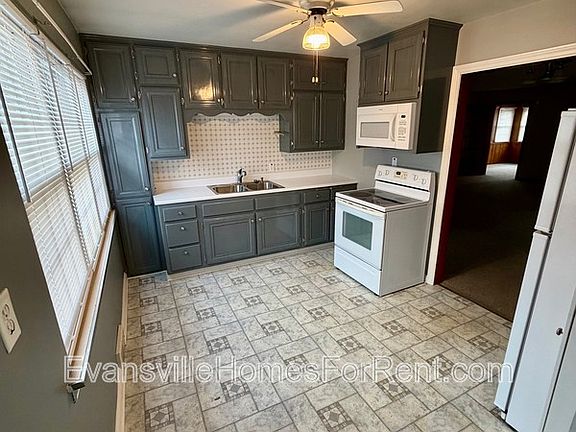 2nd image of 4624 New Harmony Rd #C