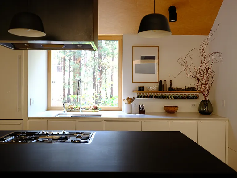 3008 Oakland Ave — Photo 10