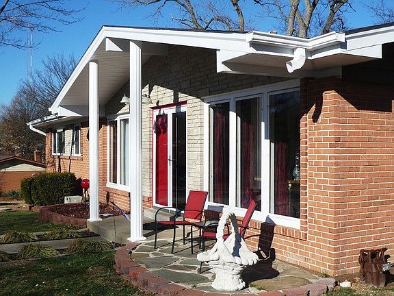 2nd image of 10935 Kingsmere Dr