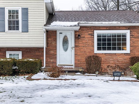 2nd image of 26948 Southwood Ln