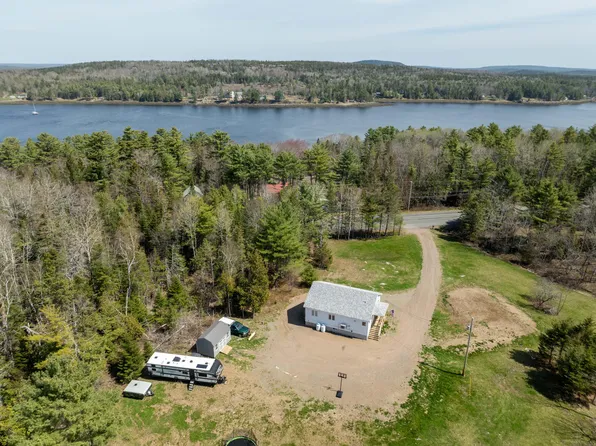 721 River Road, Calais, ME 04619