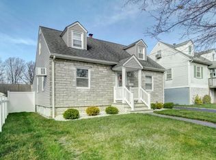 208 Buchanan St, Linden, NJ 07036