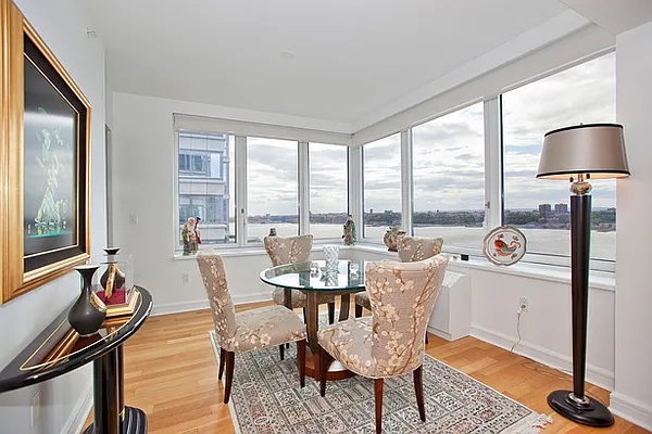 Rented by BLU Real Estate | media 12