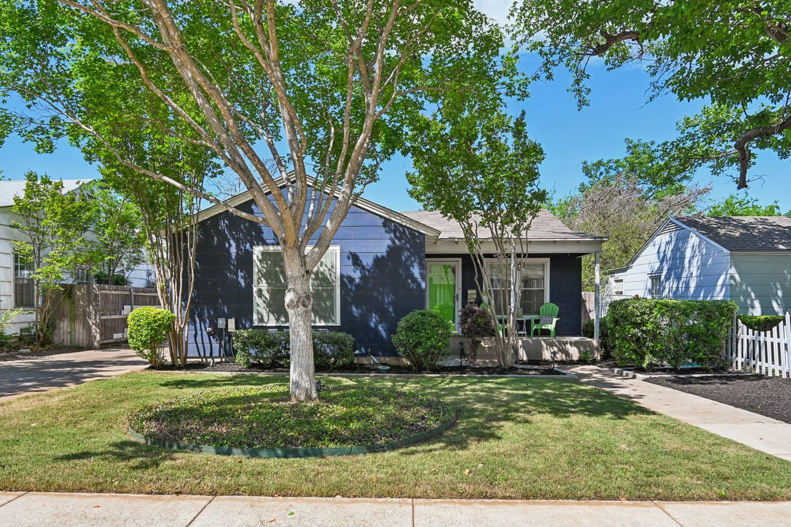 Wayside Ave-S0904-001.jpg