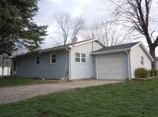 618 Denver St, Lincoln, IL 62656