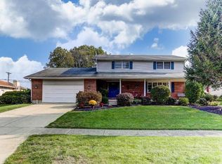 125 Finsbury Ln, Troy, OH 45373