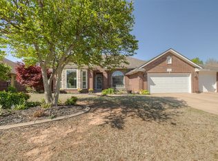 5645 Greenview Dr, Oklahoma City, OK 73135
