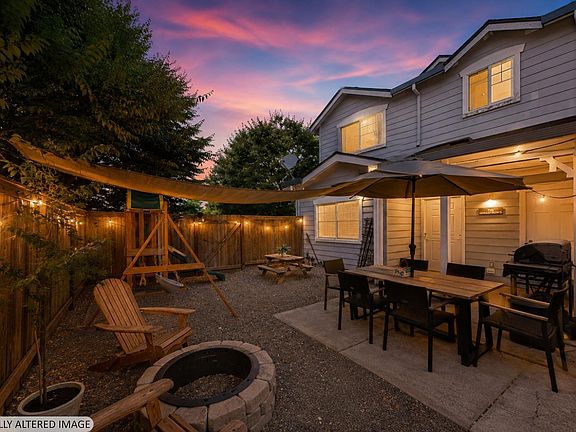 3rd image of 2450 Tolar Avenue