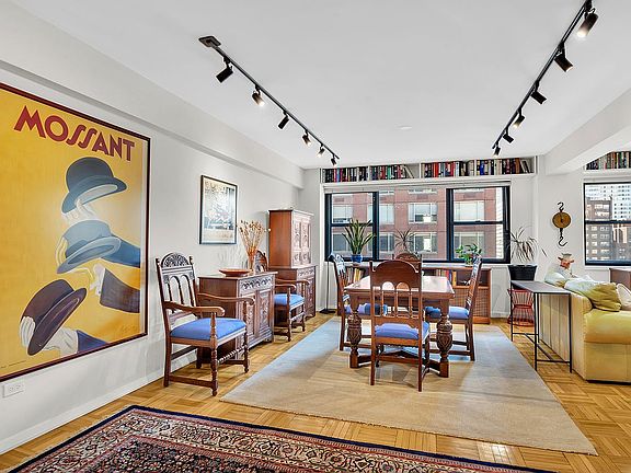 3rd image of 305 E 72nd St #12DE