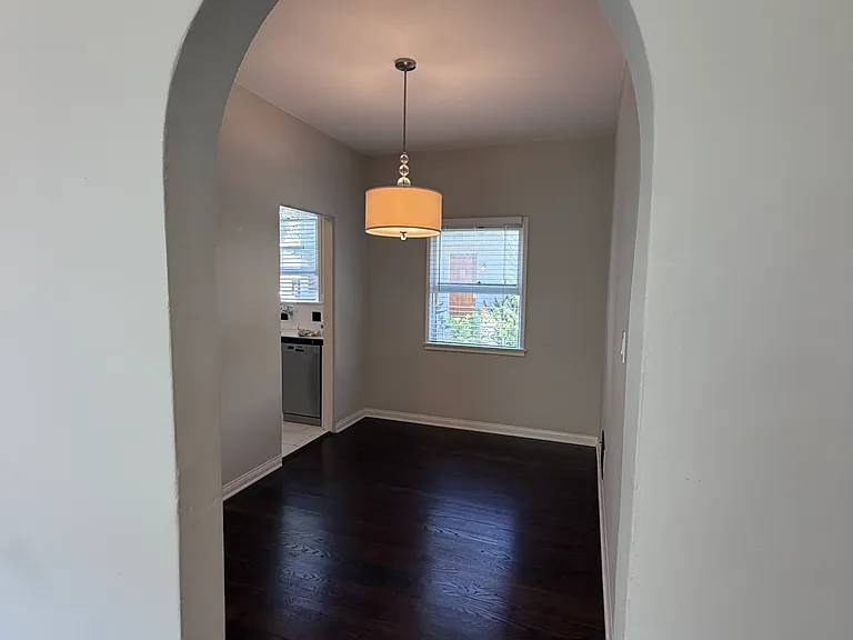 1047 S Orange Grove Ave #1 — Photo 8