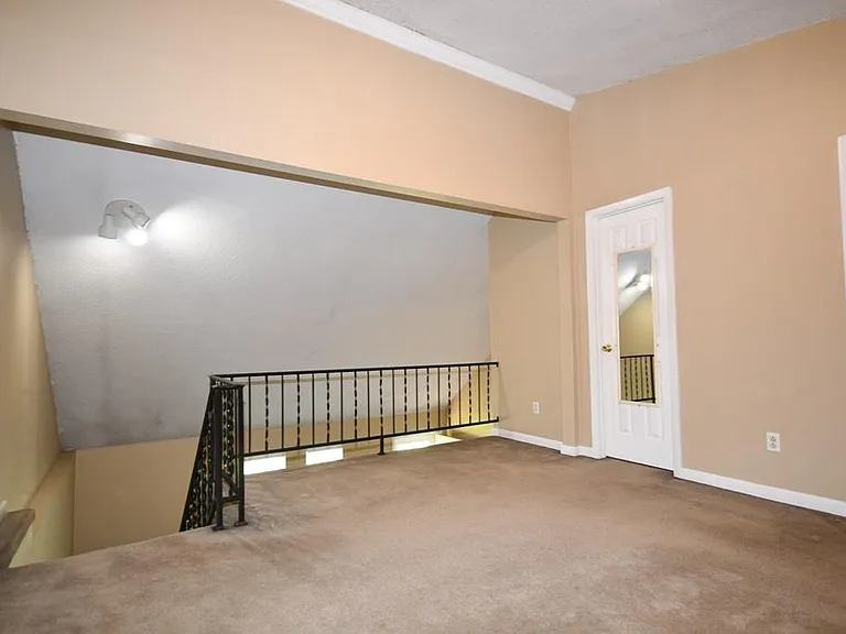 529 Bruning Ln #529 — Photo 7