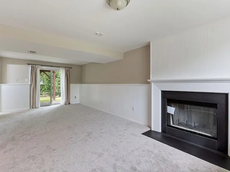 8454 Rippled Creek Ct — Photo 14