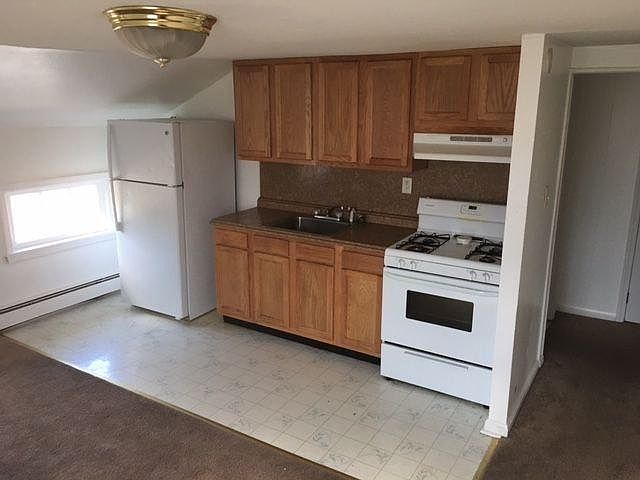 1st image of 143 Clinton St APT 5