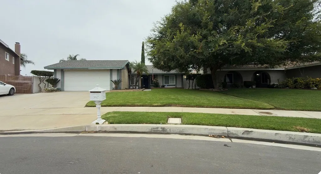 3 bed, 1408 sqft, $4,150 — Photo 2