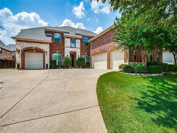 2nd image of 105 Corsica Ct